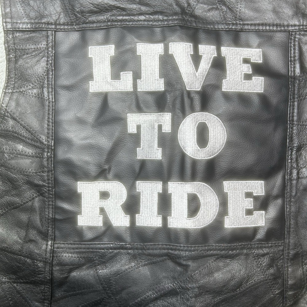 Diamond Plate Vest Mens XL Black Leather Biker Motorcycle 'LIVE TO RIDE' PATCHES - Picture 6 of 10